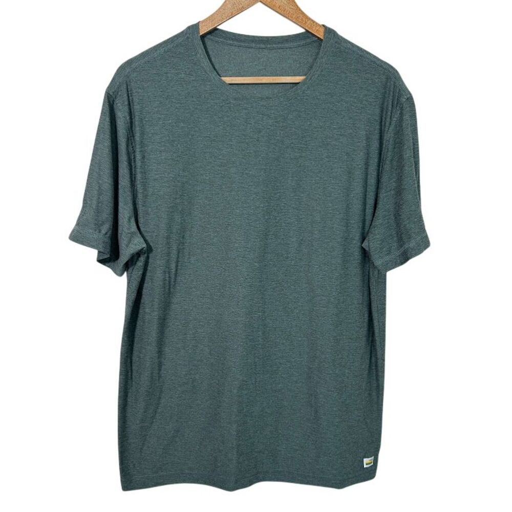 Vuori Strato Tech Tee Mens XL Heathered Green Short Sleeve Shirt V126